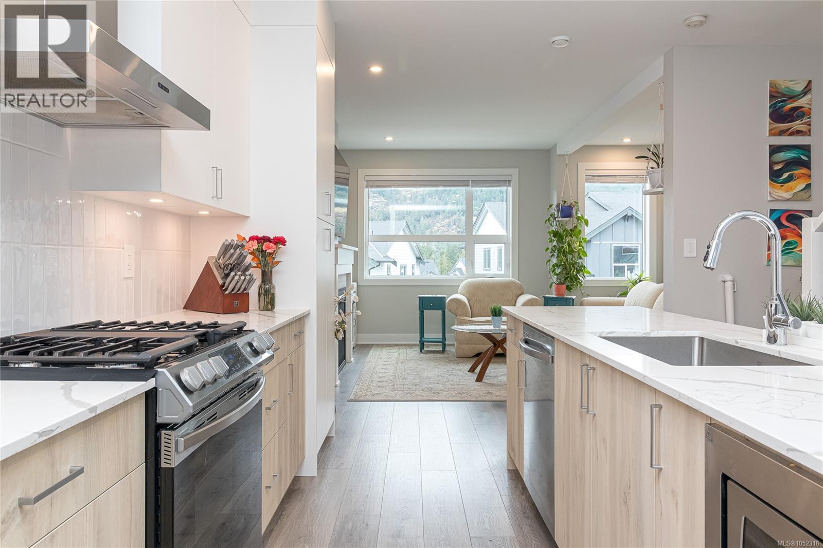 1460 Stella Lane - 11