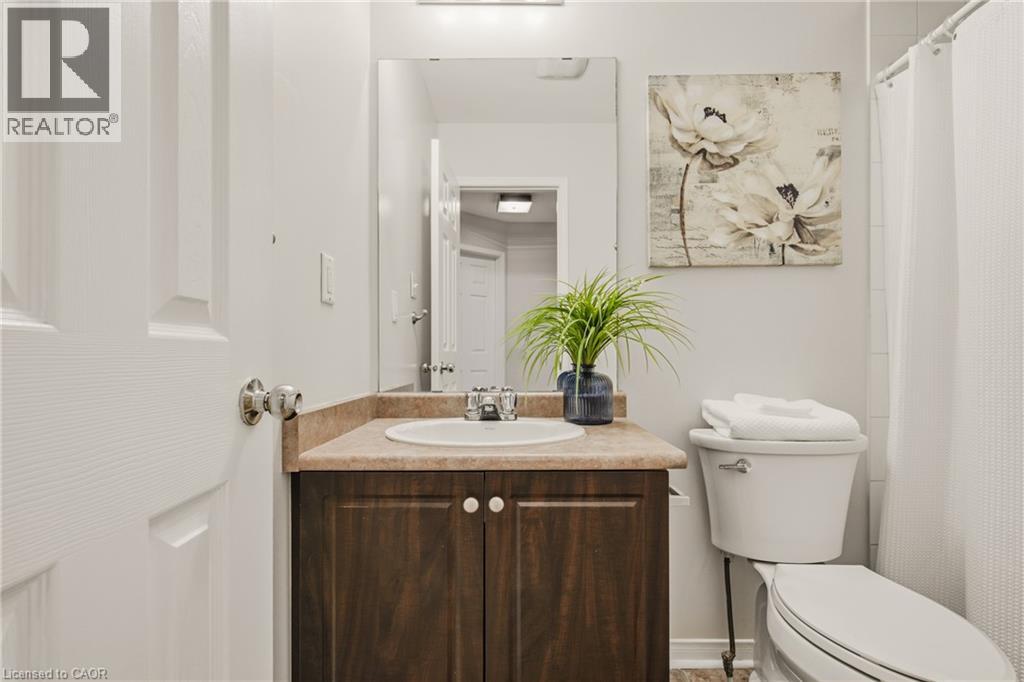 54 Duncan Avenue — photo 13