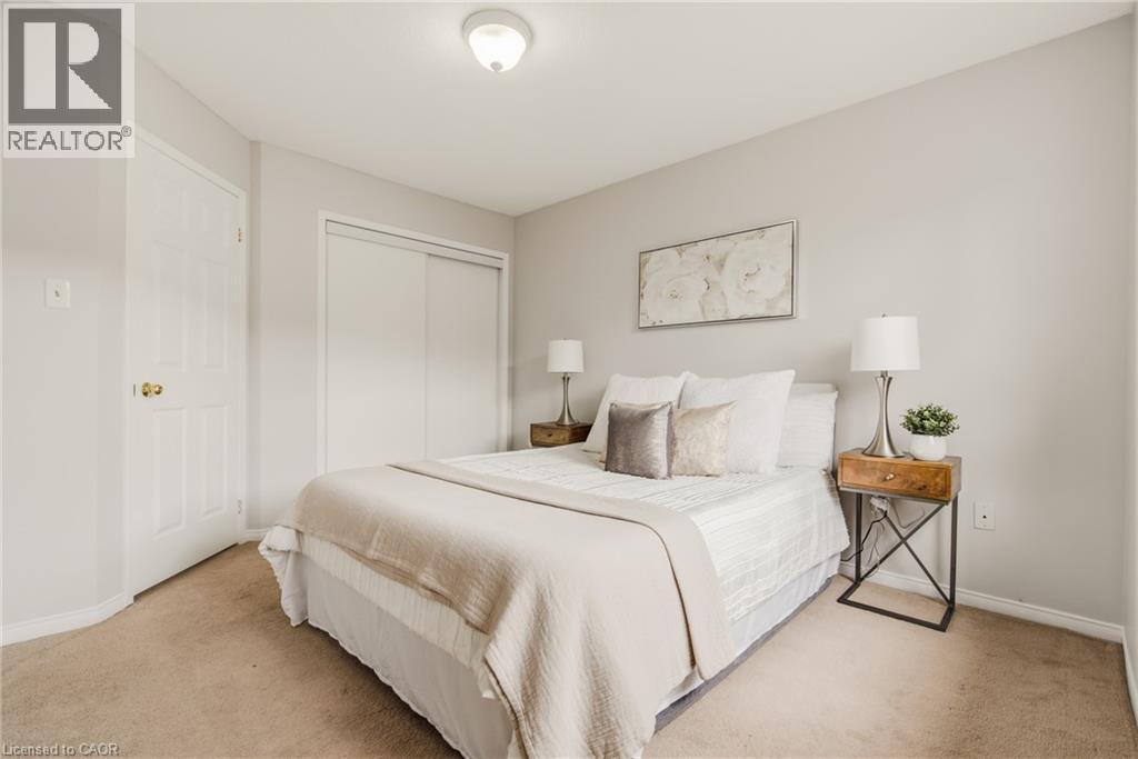 54 Duncan Avenue — photo 10