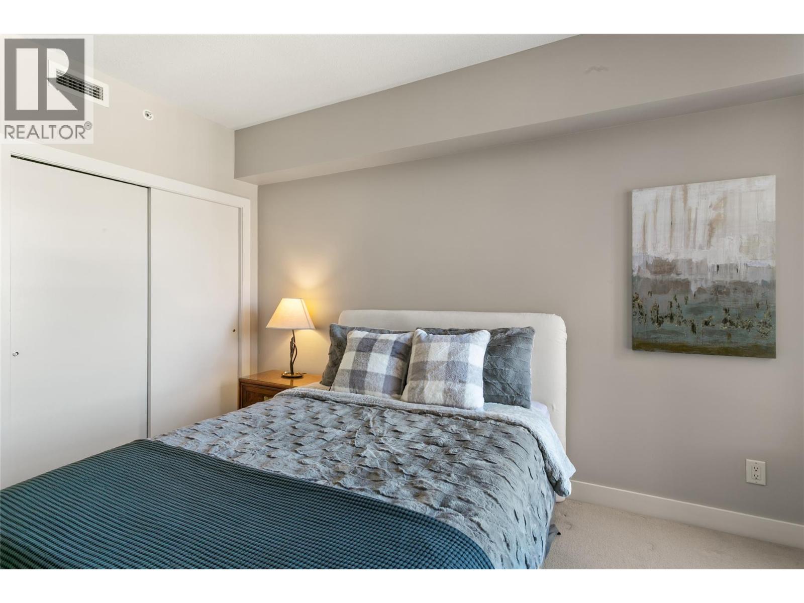 #1205 1160 Bernard Avenue - 24