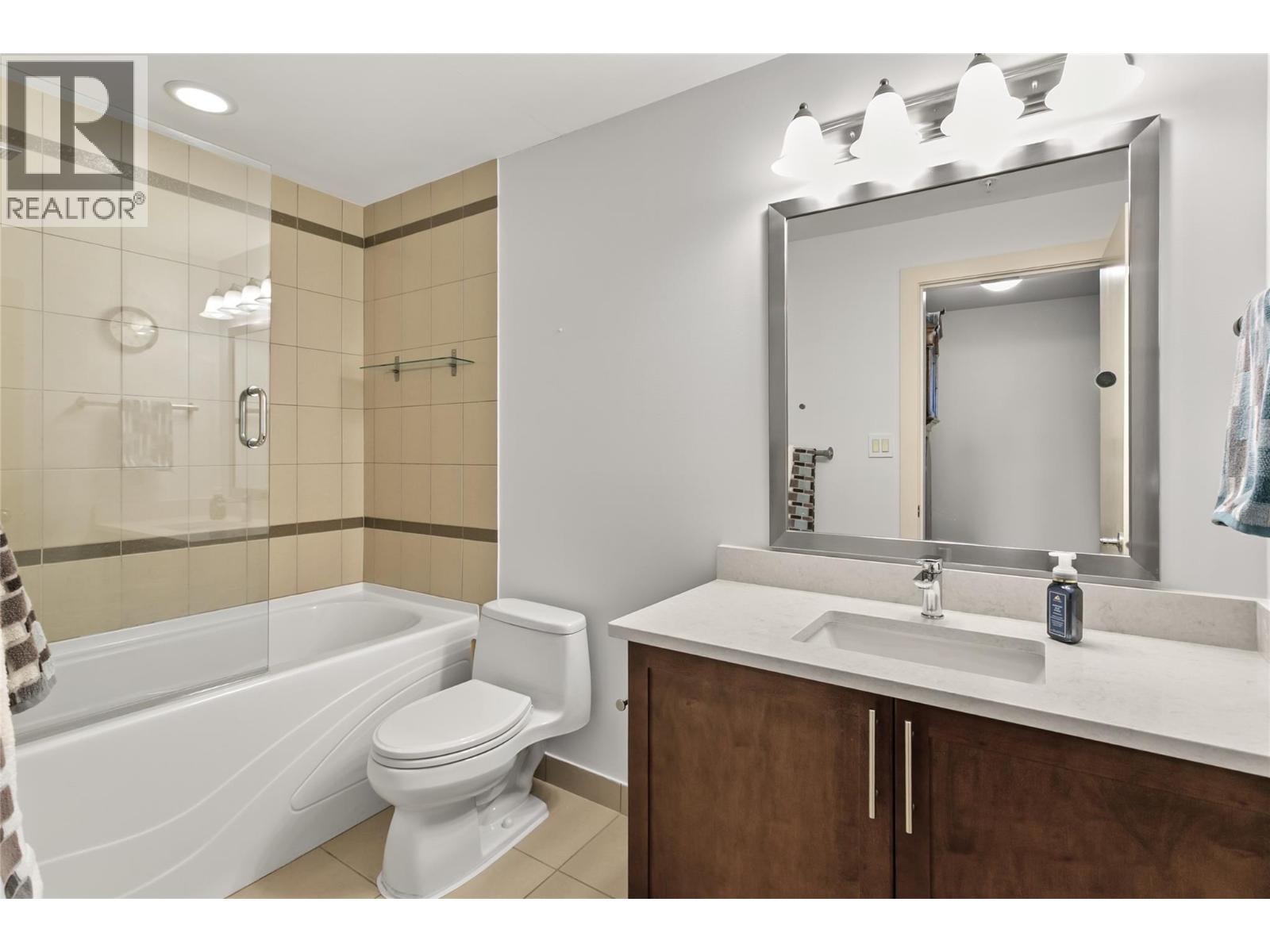 #1205 1160 Bernard Avenue - 25