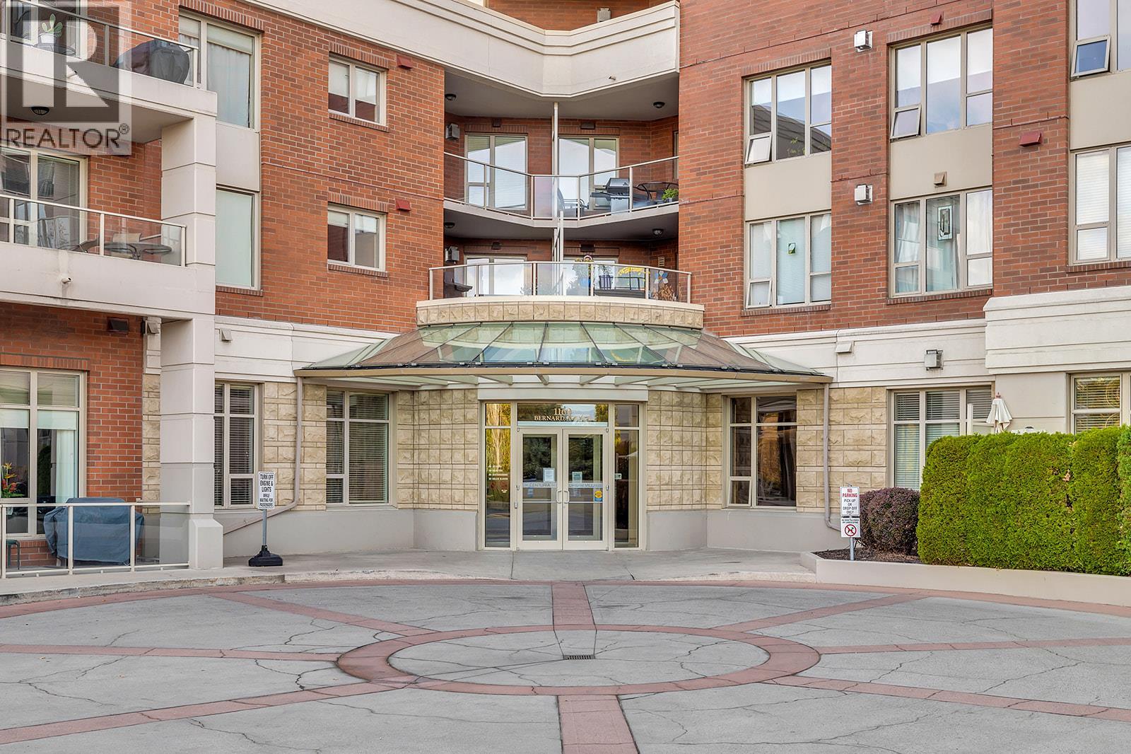 #1205 1160 Bernard Avenue - 42