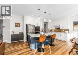 20 Carringham Heights Nw, Calgary, AB T3P1V4 Photo 12