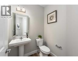 20 Carringham Heights Nw, Calgary, AB T3P1V4 Photo 18