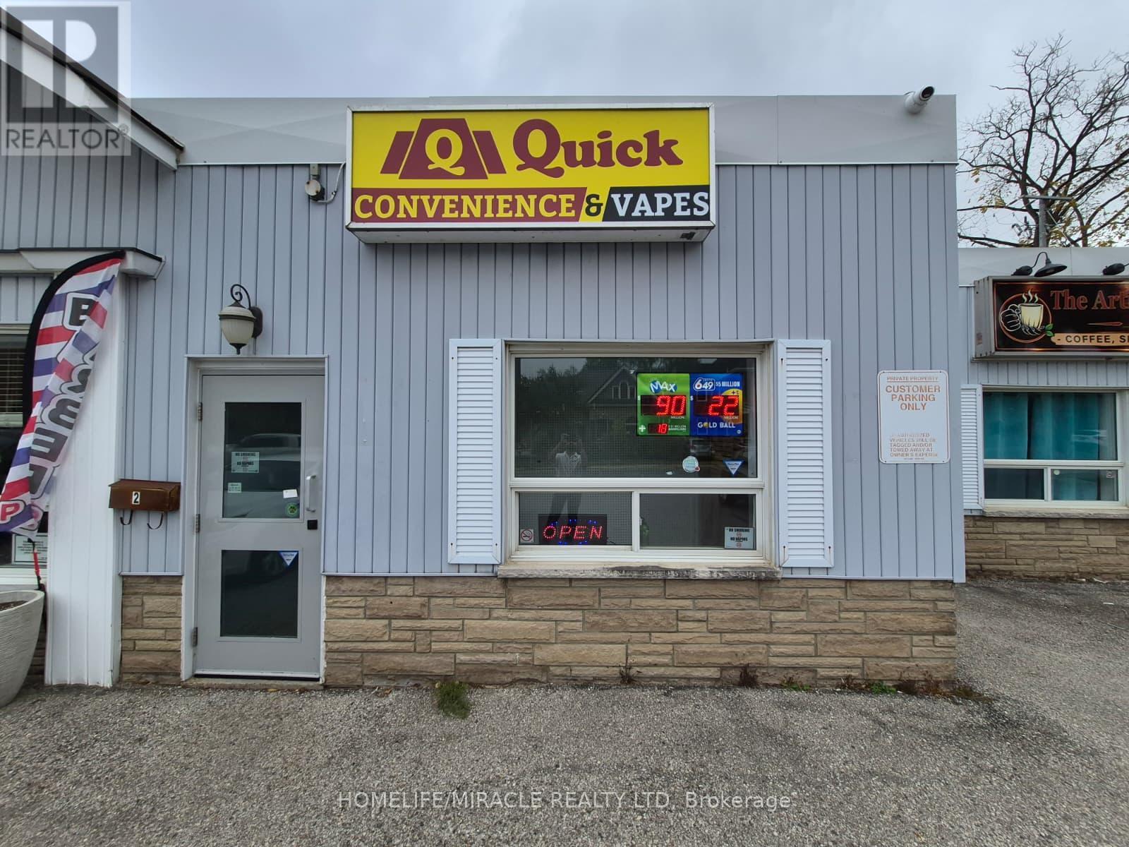 123 Waterloo Unit 2 photo 3