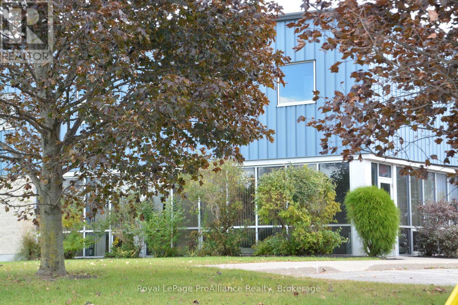 30 Huff Avenue — photo 11