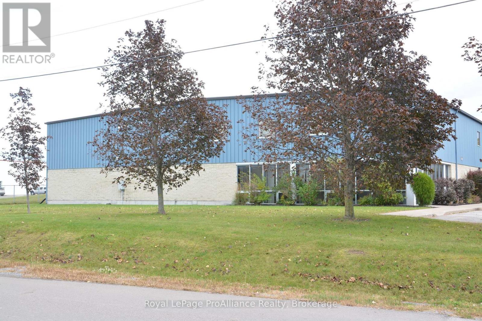 30 Huff Avenue — photo 8