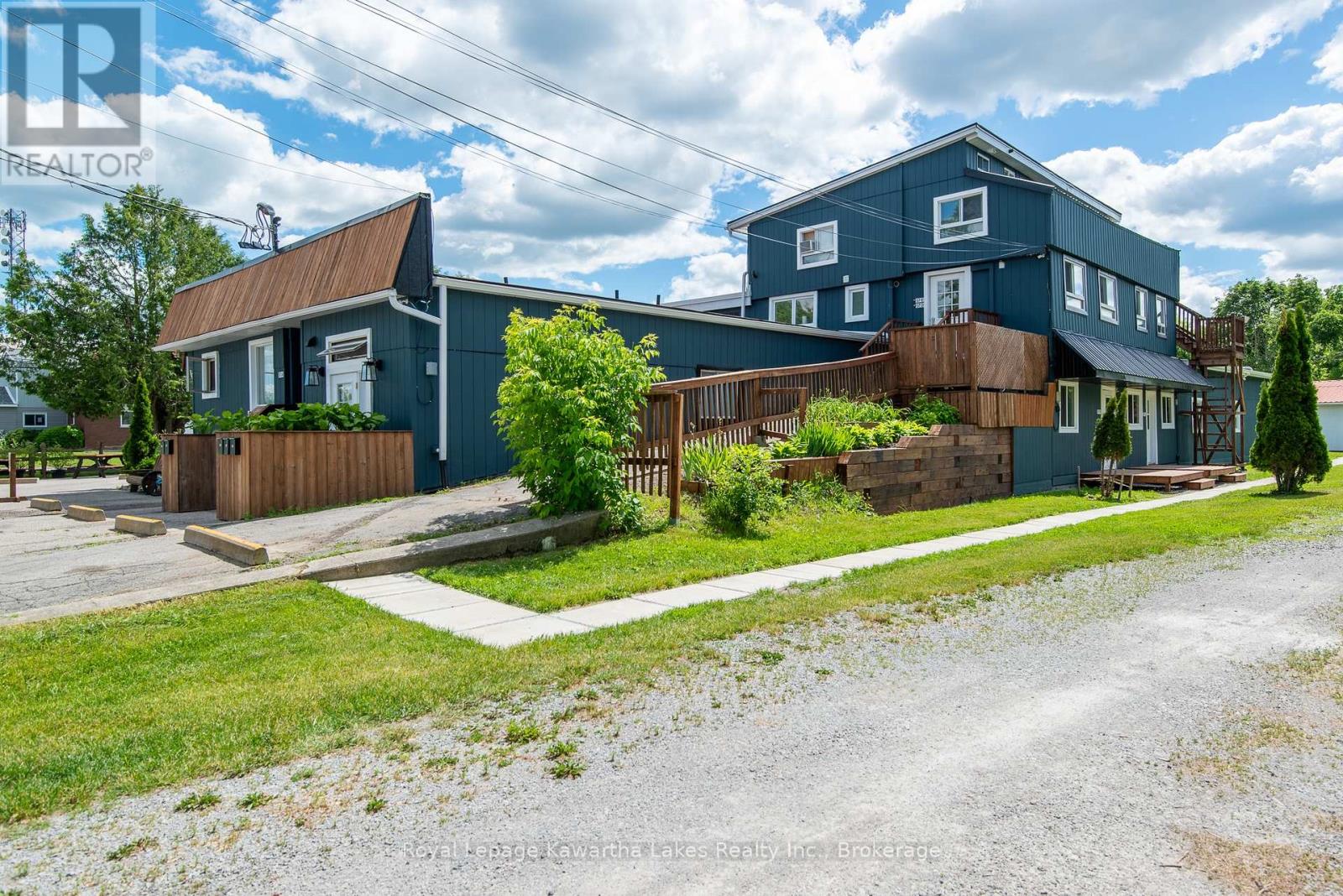 97 Cambridge Street South, Kawartha Lakes, ON photo 6