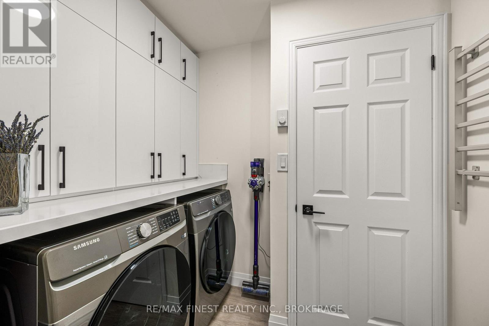 315 Regent Street — photo 26