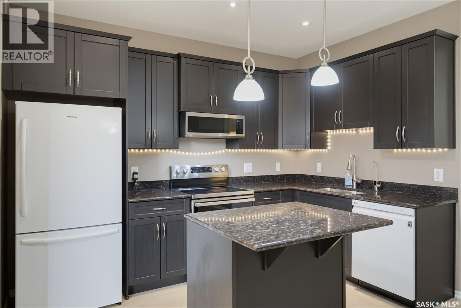 335 Willowgrove LANE, Saskatoon — photo 12