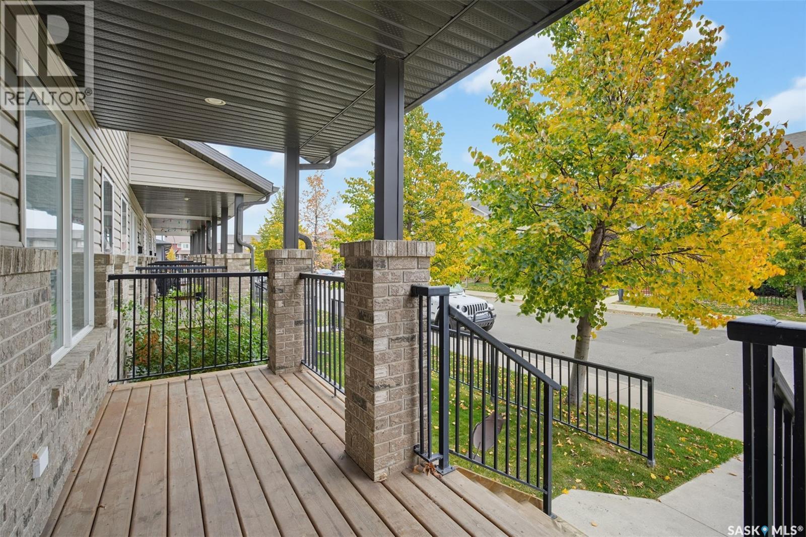 335 Willowgrove LANE, Saskatoon — photo 5