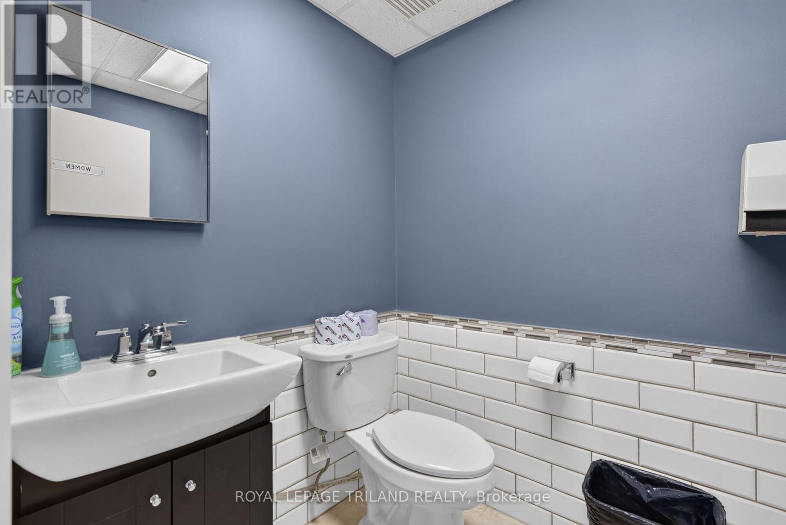 1 Wortley Road — photo 47