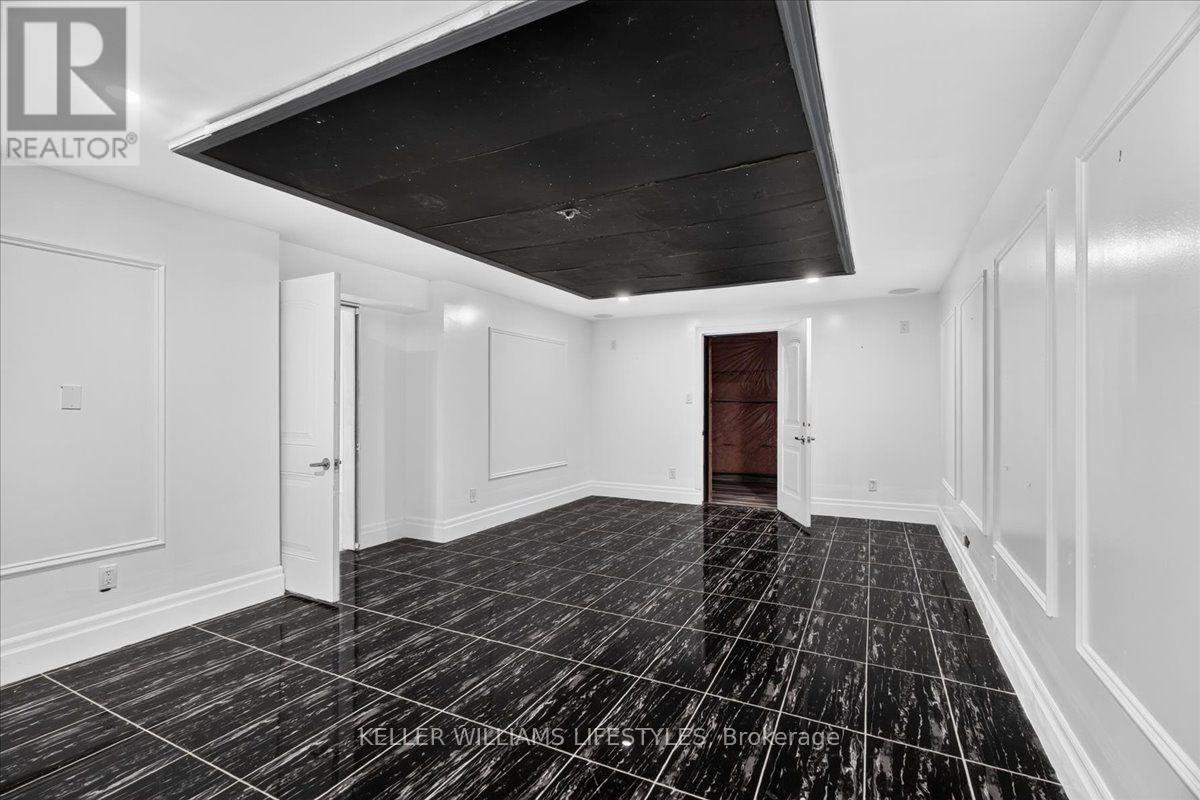 5 bedroom Single Family interior view, 2657 Torrey Pines Way, London North (North R), Ontario