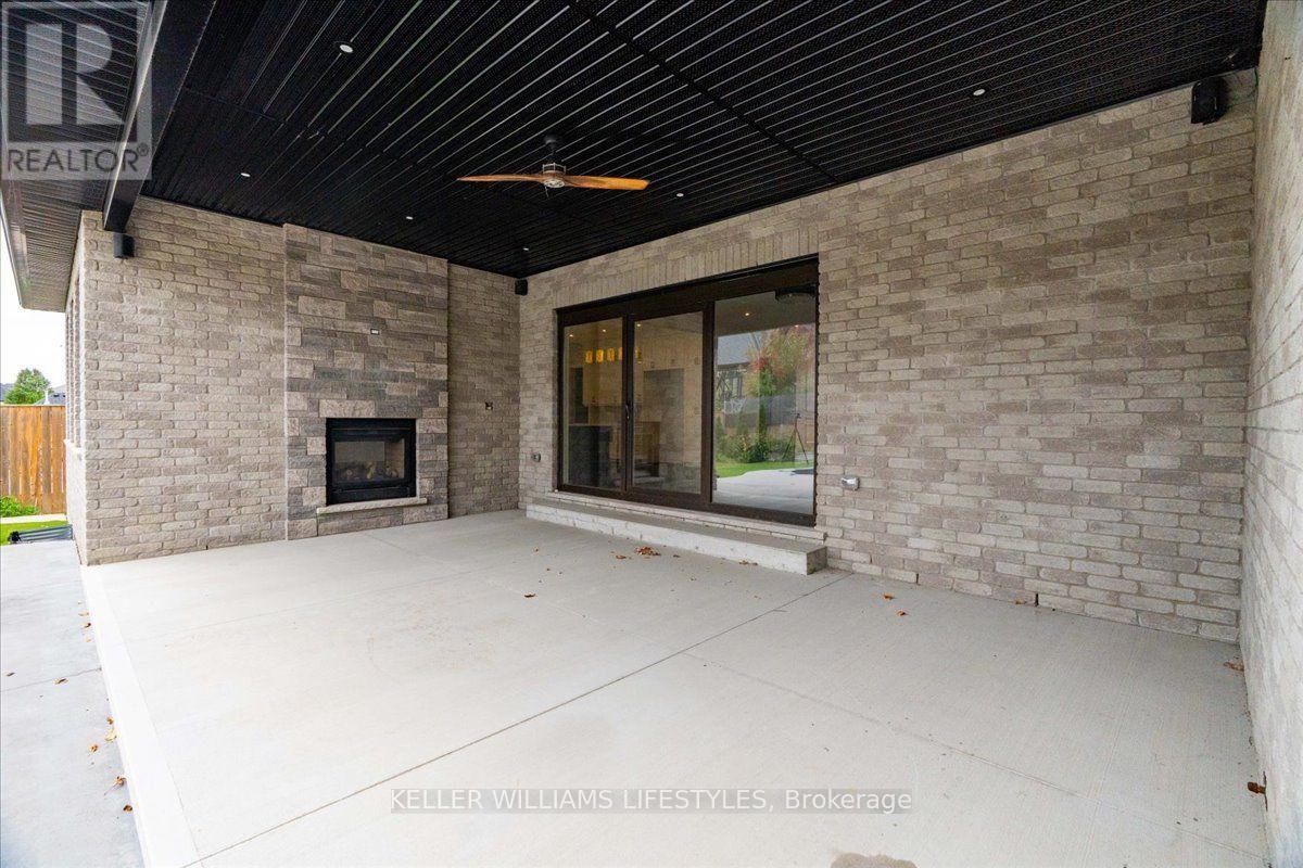 5 bedroom Single Family interior view, 2657 Torrey Pines Way, London North (North R), Ontario