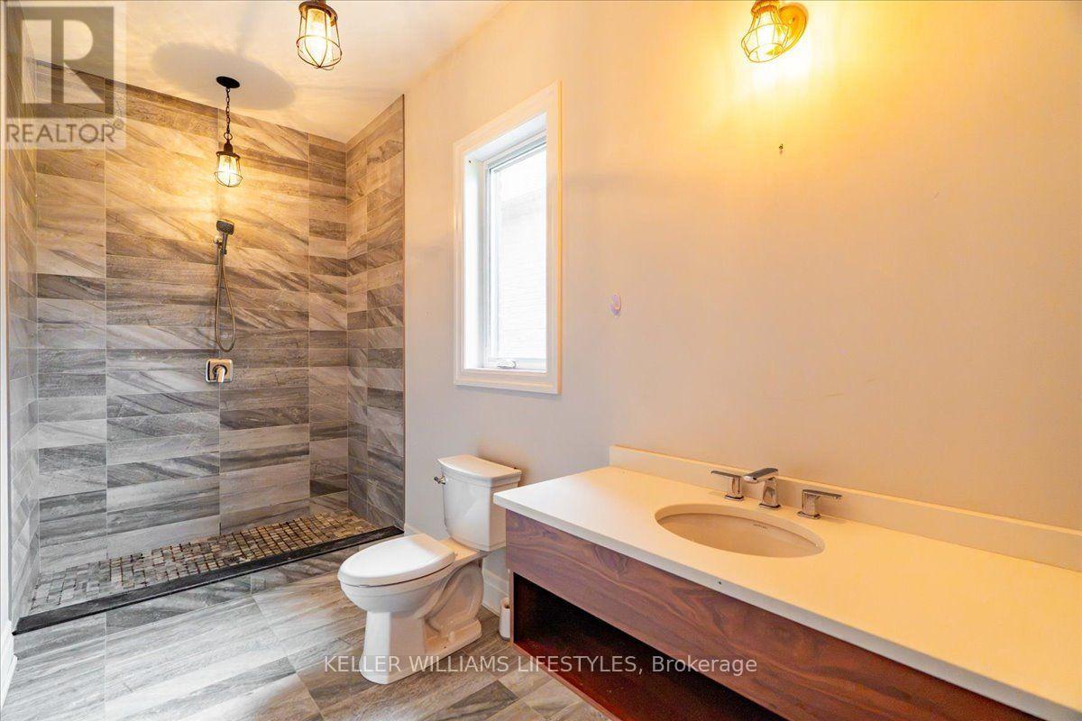 5 bedroom Single Family interior view, 2657 Torrey Pines Way, London North (North R), Ontario