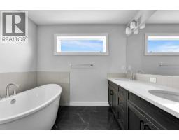 602 Creekstone Circle Sw, Calgary, AB T2X4Y4 Photo 28