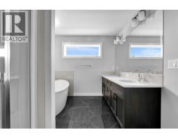 602 Creekstone Circle Sw, Calgary, AB T2X4Y4 Photo 27