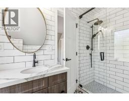 1212 18 Avenue NW - photo 35