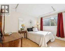 1212 18 Avenue NW - photo 21