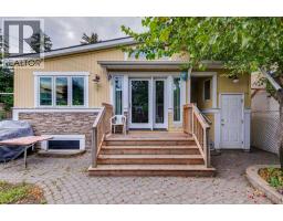 1212 18 Avenue NW - photo 45