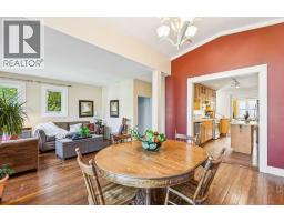 1212 18 Avenue NW - photo 13