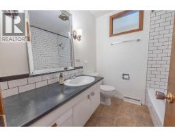 53 Kentish Drive SW - photo 12