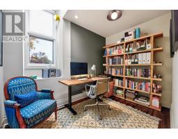 44 Russell Street, Toronto, ON M5S1B7 Photo 25