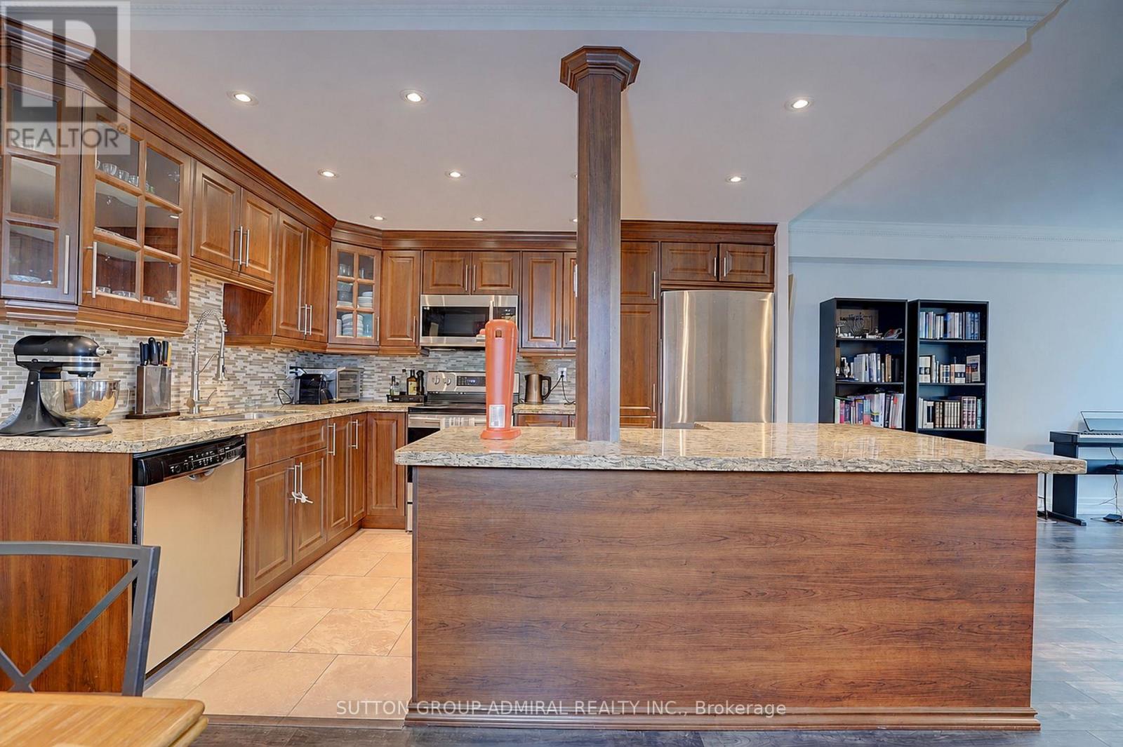 1201 Steeles Avenue West — photo 25