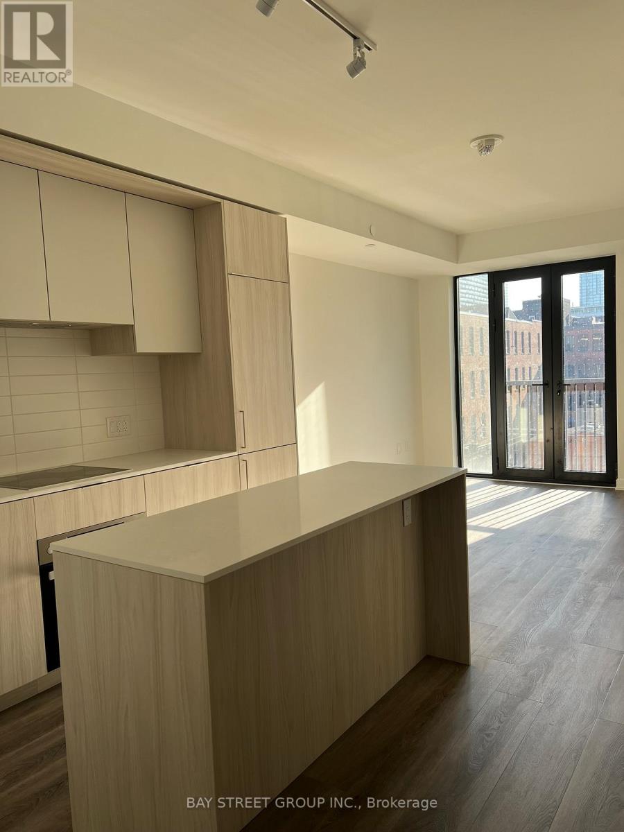 123 Portland Street — photo 12