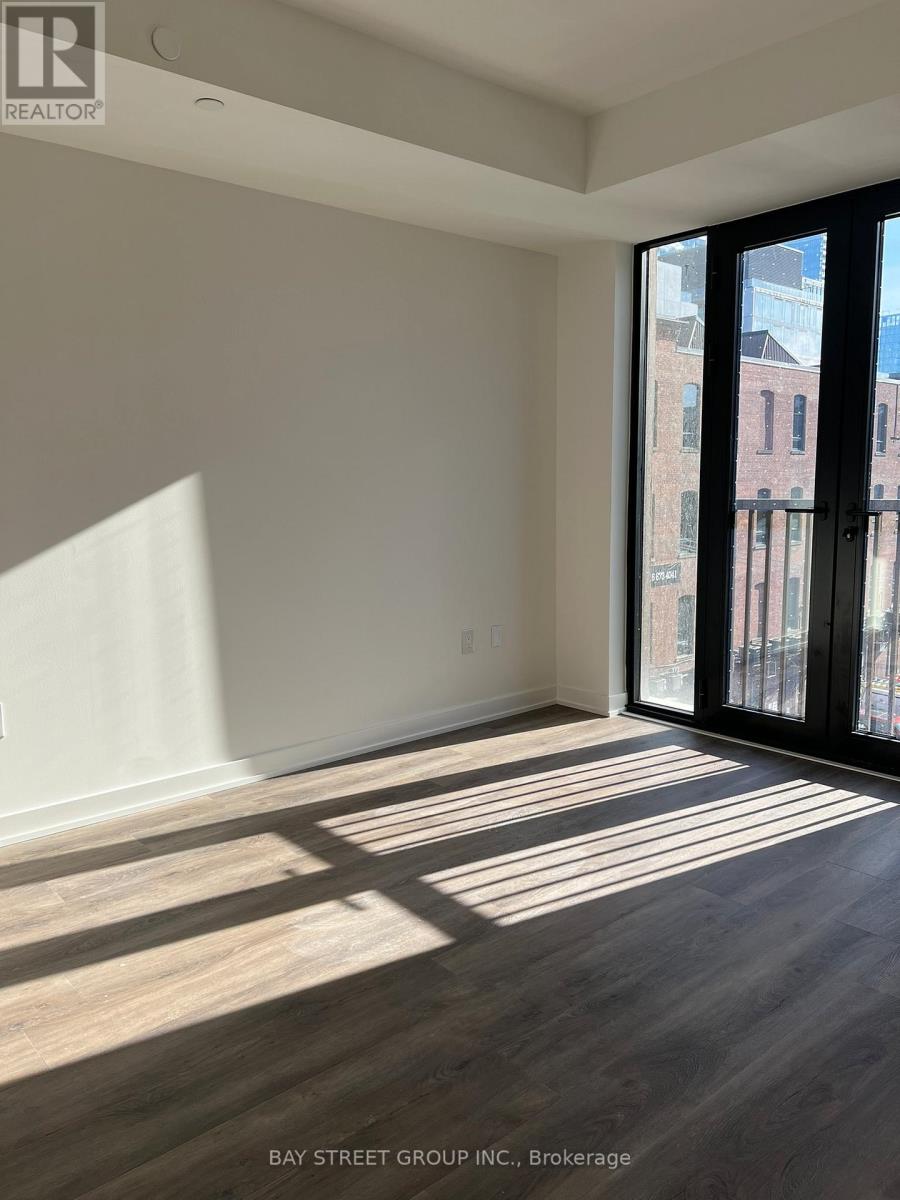 123 Portland Street — photo 17