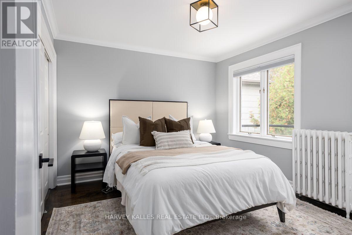 110 Chatsworth Drive — photo 17