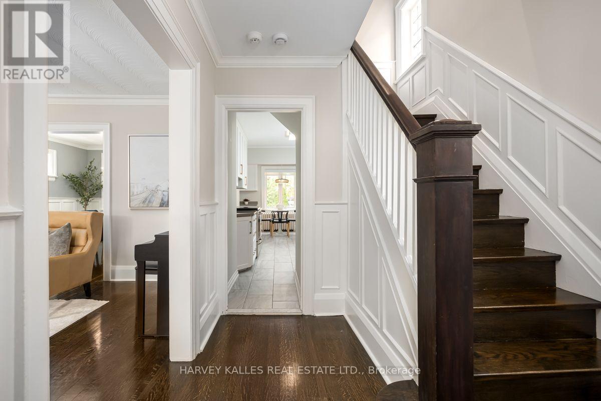 110 Chatsworth Drive — photo 3