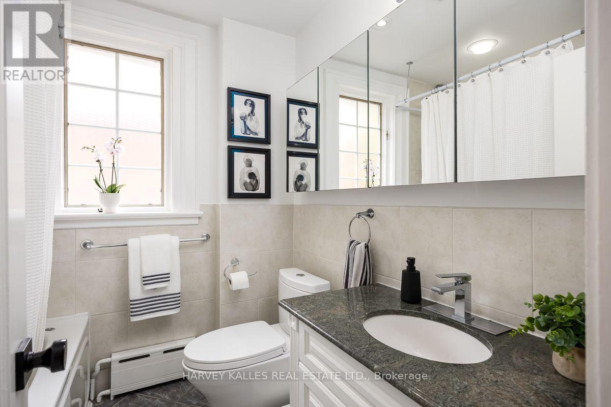 110 Chatsworth Drive — photo 30