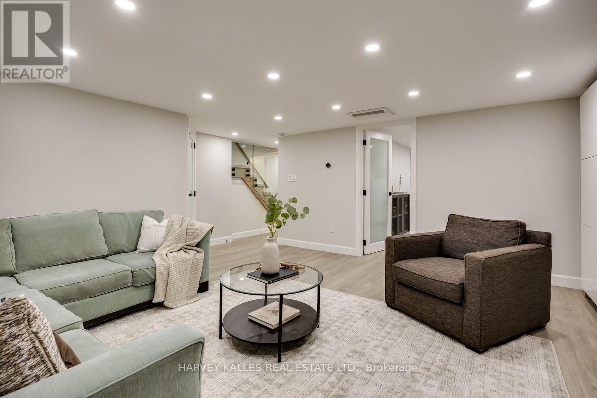 110 Chatsworth Drive — photo 35