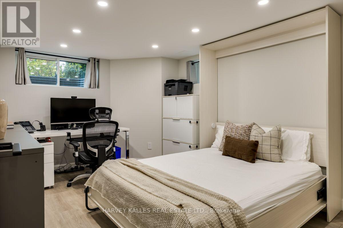 110 Chatsworth Drive — photo 37