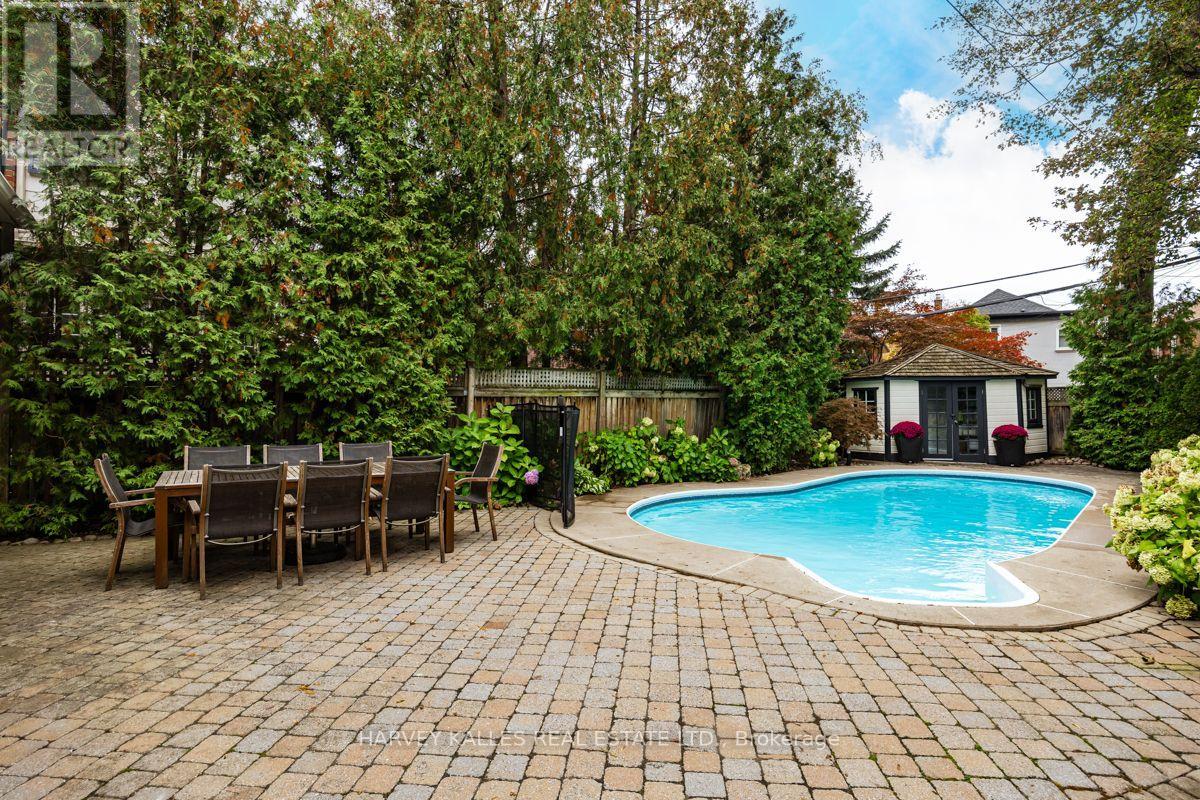 110 Chatsworth Drive — photo 44