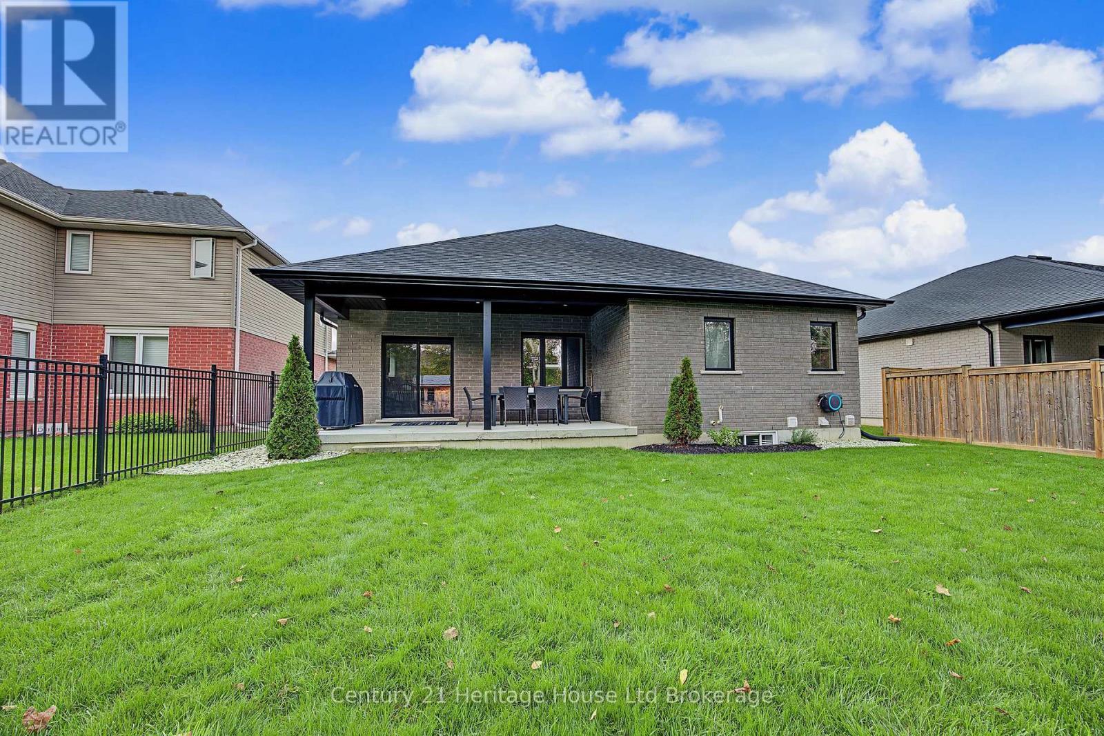 26 Brookside Lane — photo 30