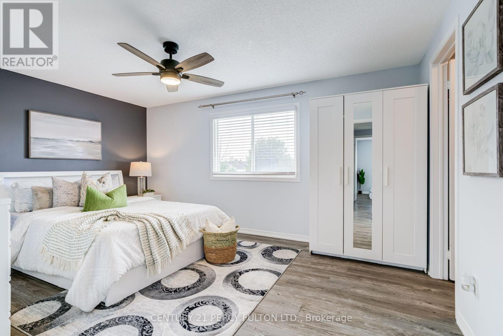 1842 DALHOUSIE CRESCENT - 20