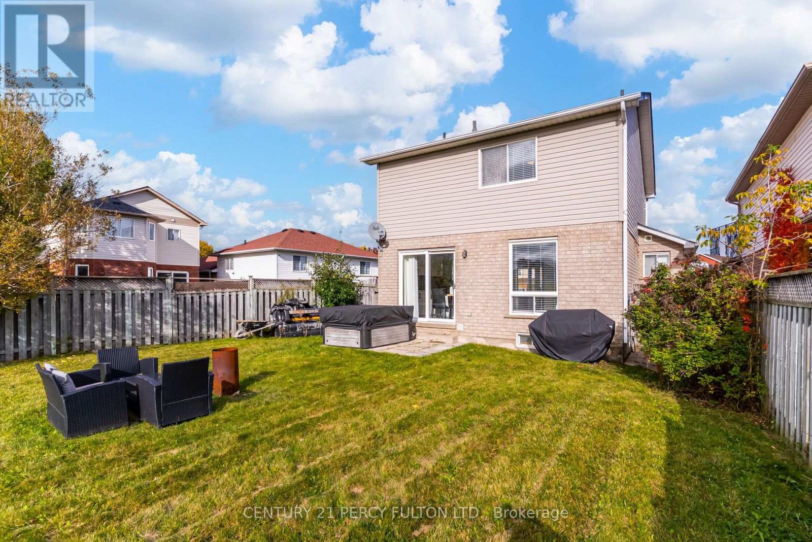 1842 DALHOUSIE CRESCENT - 42