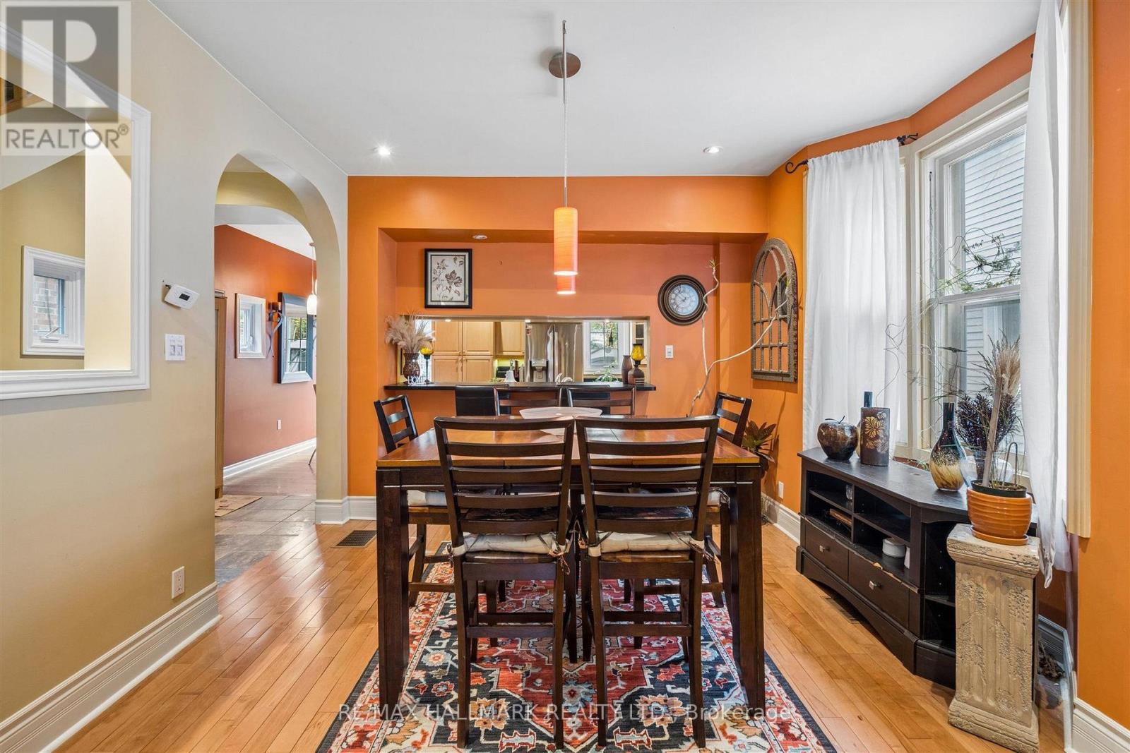 9 Savoy Avenue, Toronto, ON photo 16
