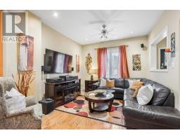 9 Savoy Avenue, Toronto, ON M4C2X4 Photo 13