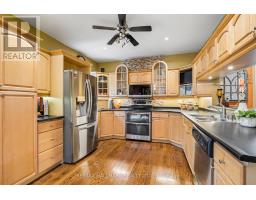 9 Savoy Avenue, Toronto, ON M4C2X4 Photo 20