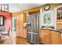 9 Savoy Avenue, Toronto, ON M4C2X4 Photo 22