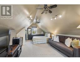 9 Savoy Avenue, Toronto, ON M4C2X4 Photo 30