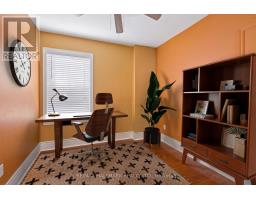 9 Savoy Avenue, Toronto, ON M4C2X4 Photo 33