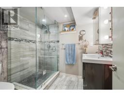 9 Savoy Avenue, Toronto, ON M4C2X4 Photo 36