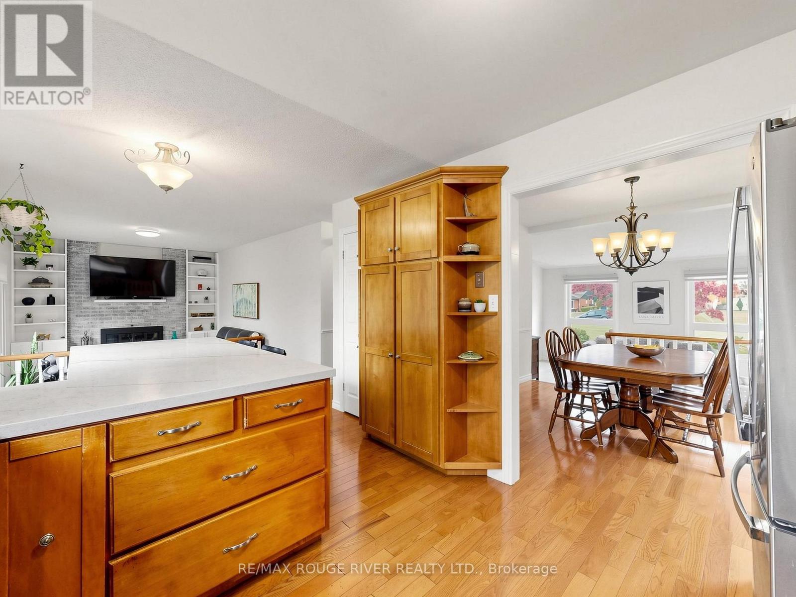 1739 Ada Court — photo 12