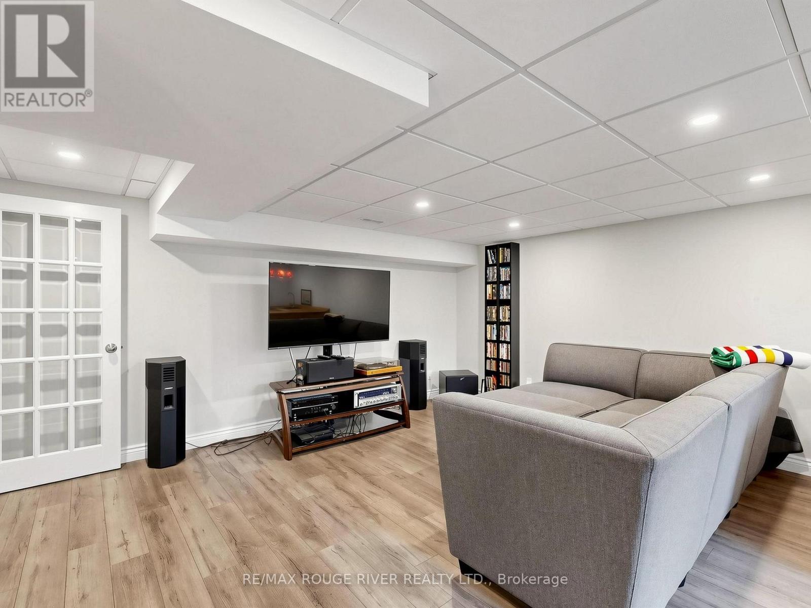 1739 Ada Court — photo 37
