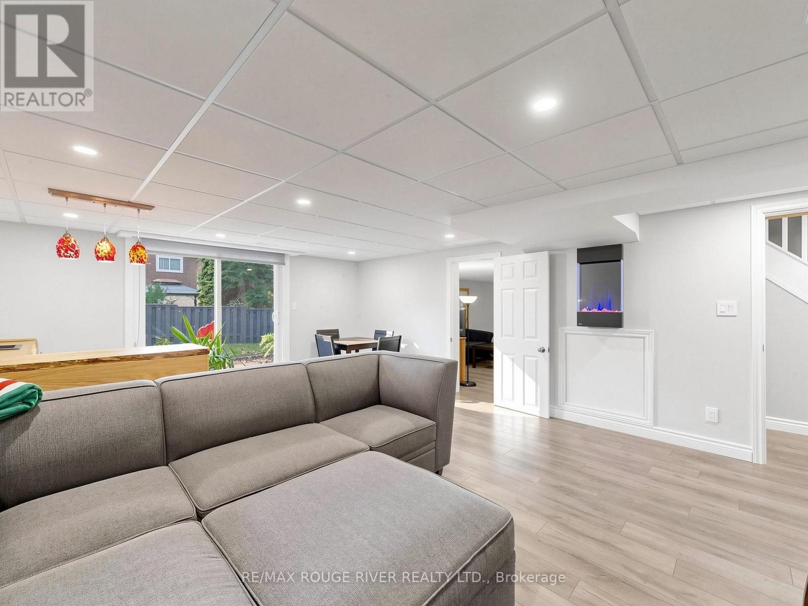 1739 Ada Court — photo 38