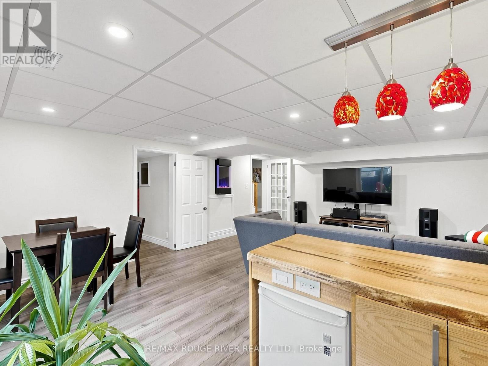 1739 Ada Court — photo 39